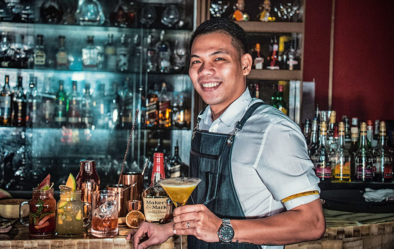 Can You Be a Bartender With No Experience?